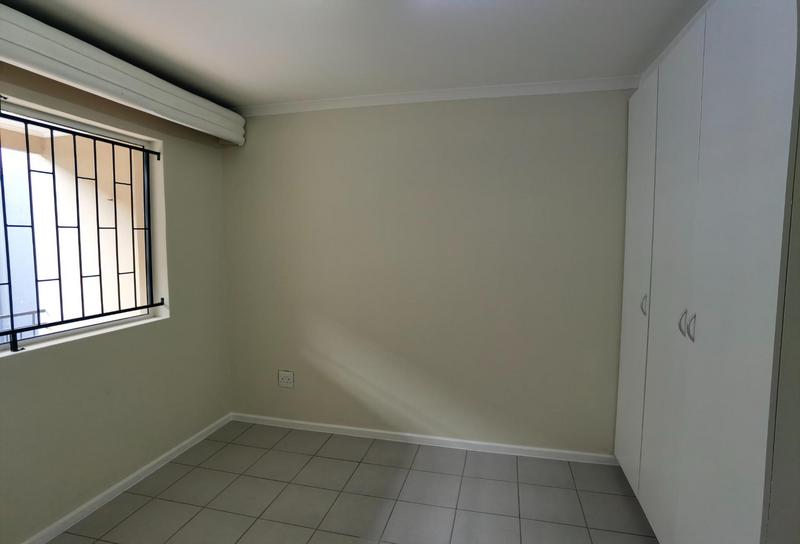 2 Bedroom Property for Sale in Kensington Western Cape
